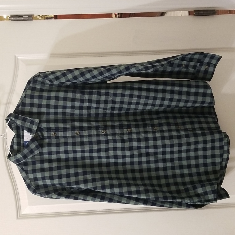 Old Navy Check Button Down Shirt Size L